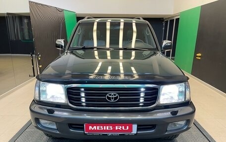 Toyota Land Cruiser 100 рестайлинг 2, 1998 год, 2 120 000 рублей, 2 фотография