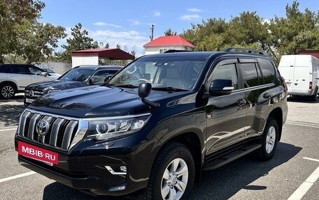 Toyota Land Cruiser Prado 150 рестайлинг 2, 2019 год, 5 300 000 рублей, 2 фотография