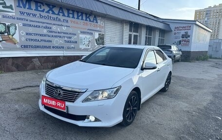 Toyota Camry, 2012 год, 1 730 000 рублей, 2 фотография