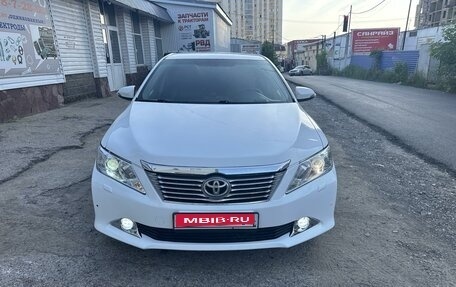 Toyota Camry, 2012 год, 1 730 000 рублей, 3 фотография