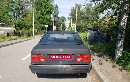 Mercedes-Benz E-Класс, 1996 год, 250 000 рублей, 3 фотография