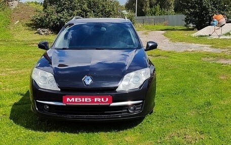 Renault Laguna III рестайлинг, 2007 год, 780 000 рублей, 2 фотография