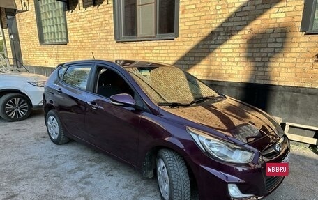 Hyundai Solaris II рестайлинг, 2012 год, 750 000 рублей, 5 фотография