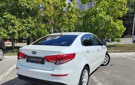 KIA Rio III рестайлинг, 2015 год, 935 000 рублей, 4 фотография