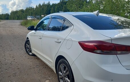 Hyundai Elantra VI рестайлинг, 2018 год, 1 525 000 рублей, 3 фотография