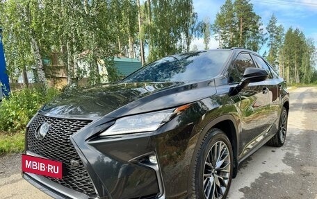 Lexus RX IV рестайлинг, 2017 год, 4 300 000 рублей, 8 фотография