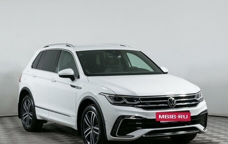 Volkswagen Tiguan II, 2020 год, 4 698 000 рублей, 2 фотография