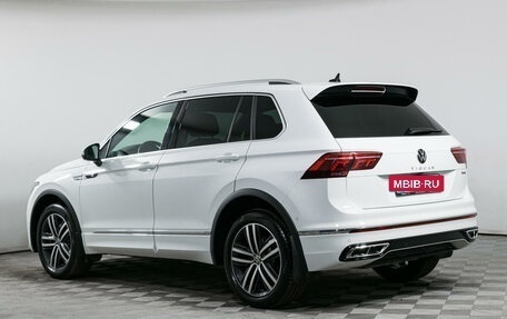 Volkswagen Tiguan II, 2020 год, 4 698 000 рублей, 6 фотография