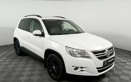 Volkswagen Tiguan I, 2010 год, 985 000 рублей, 3 фотография