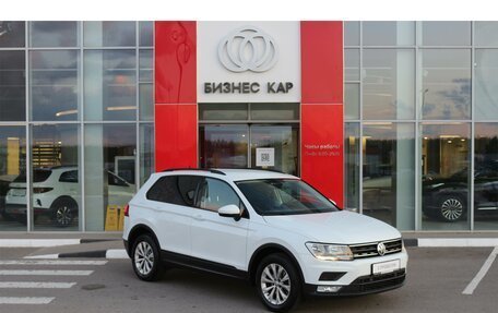 Volkswagen Tiguan II, 2017 год, 2 370 000 рублей, 3 фотография