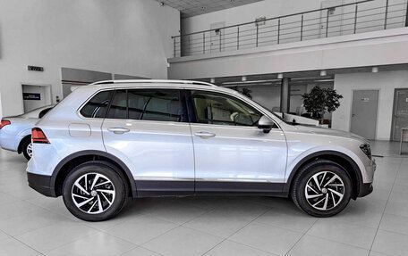 Volkswagen Tiguan II, 2019 год, 3 500 000 рублей, 4 фотография