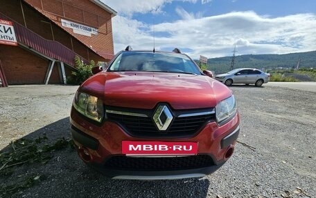 Renault Sandero II рестайлинг, 2015 год, 850 000 рублей, 2 фотография