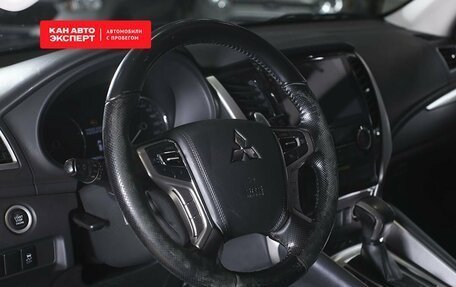 Mitsubishi Pajero Sport III рестайлинг, 2018 год, 3 179 319 рублей, 2 фотография