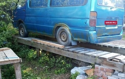 Toyota HiAce H100, 1995 год, 390 000 рублей, 1 фотография