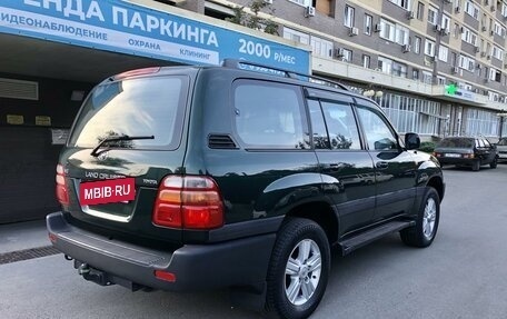 Toyota Land Cruiser 100 рестайлинг 2, 2000 год, 2 500 000 рублей, 3 фотография