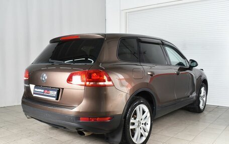 Volkswagen Touareg III, 2011 год, 2 149 995 рублей, 4 фотография