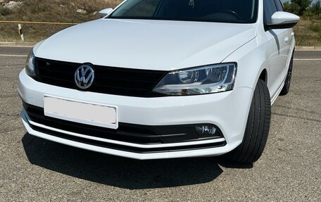 Volkswagen Jetta VI, 2017 год, 2 240 000 рублей, 2 фотография