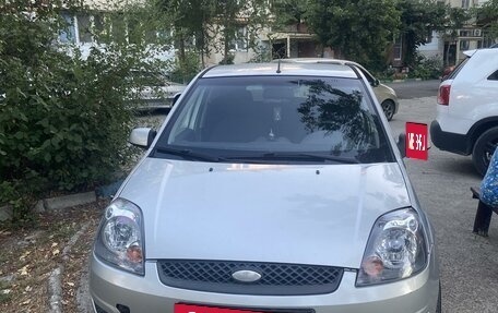 Ford Fiesta, 2007 год, 450 000 рублей, 1 фотография