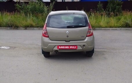 Renault Sandero I, 2012 год, 550 000 рублей, 3 фотография