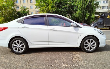 Hyundai Solaris II рестайлинг, 2012 год, 975 000 рублей, 3 фотография