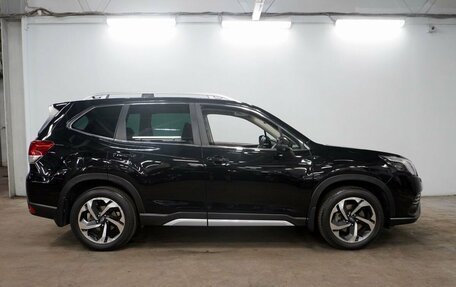 Subaru Forester, 2023 год, 5 360 000 рублей, 3 фотография