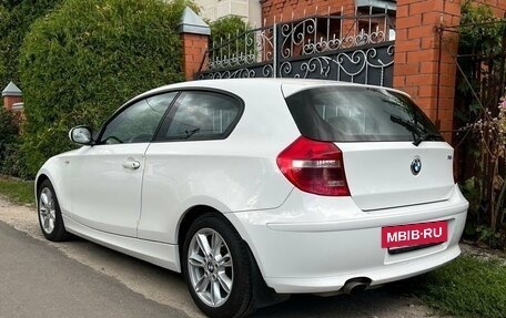 BMW 1 серия, 2011 год, 1 200 000 рублей, 2 фотография