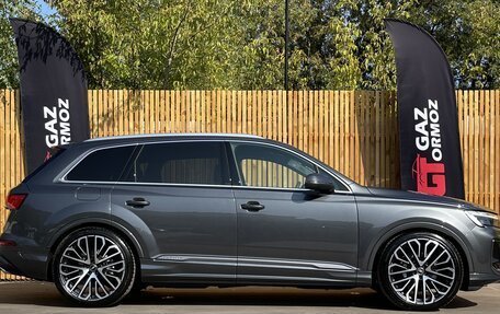 Audi Q7, 2024 год, 14 000 000 рублей, 3 фотография