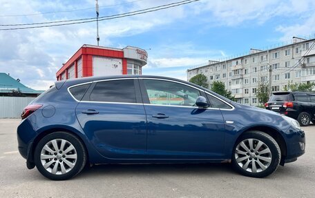 Opel Astra J, 2010 год, 695 000 рублей, 3 фотография