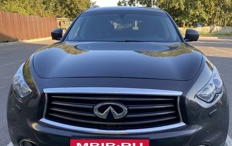 Infiniti QX70, 2013 год, 2 390 000 рублей, 2 фотография