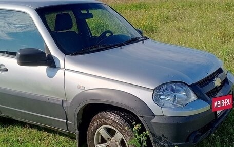 Chevrolet Niva I рестайлинг, 2019 год, 630 000 рублей, 3 фотография