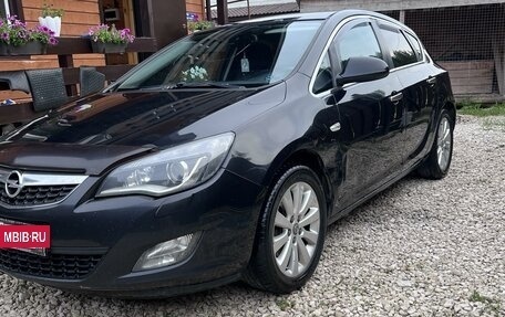 Opel Astra J, 2011 год, 777 777 рублей, 2 фотография