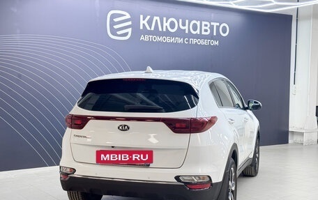 KIA Sportage IV рестайлинг, 2020 год, 2 779 000 рублей, 3 фотография