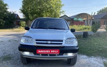 Chevrolet Niva I рестайлинг, 2004 год, 370 000 рублей, 2 фотография