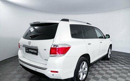 Toyota Highlander III, 2013 год, 2 535 000 рублей, 4 фотография