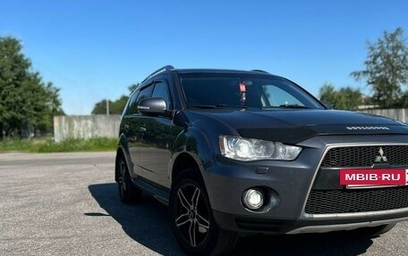 Mitsubishi Outlander III рестайлинг 3, 2010 год, 1 299 990 рублей, 3 фотография