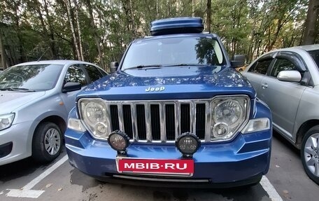 Jeep Cherokee, 2010 год, 1 800 000 рублей, 2 фотография