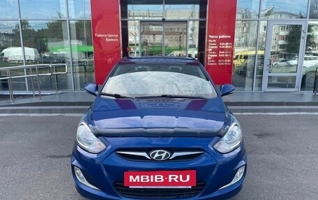 Hyundai Solaris II рестайлинг, 2011 год, 849 000 рублей, 2 фотография