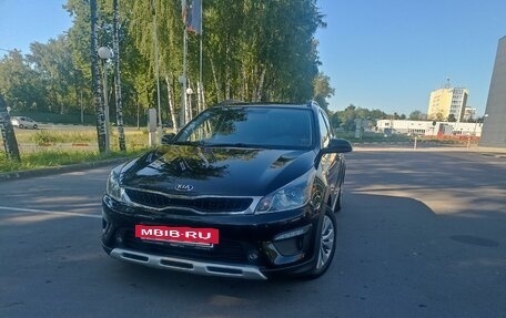 KIA Rio IV, 2018 год, 1 550 000 рублей, 2 фотография