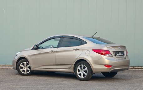 Hyundai Solaris II рестайлинг, 2013 год, 825 000 рублей, 3 фотография