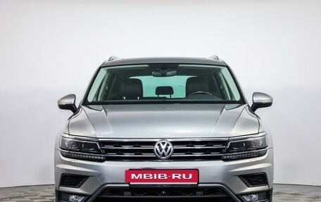 Volkswagen Tiguan II, 2017 год, 3 049 000 рублей, 2 фотография