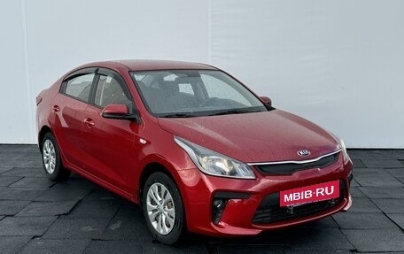 KIA Rio IV, 2018 год, 1 299 000 рублей, 3 фотография