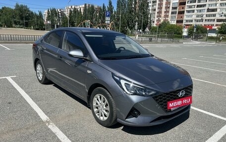 Hyundai Solaris II рестайлинг, 2021 год, 1 790 000 рублей, 3 фотография