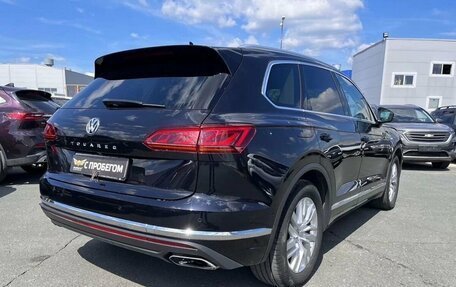 Volkswagen Touareg III, 2019 год, 5 399 000 рублей, 2 фотография