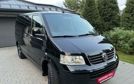 Volkswagen Multivan T5, 2008 год, 2 300 000 рублей, 4 фотография