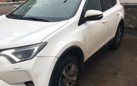 Toyota RAV4, 2016 год, 2 640 000 рублей, 2 фотография