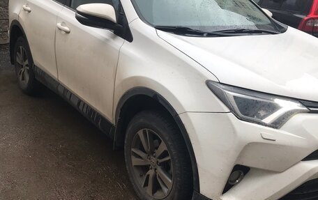 Toyota RAV4, 2016 год, 2 640 000 рублей, 3 фотография