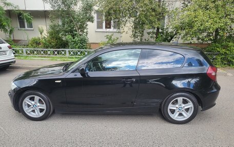 BMW 1 серия, 2011 год, 850 000 рублей, 4 фотография