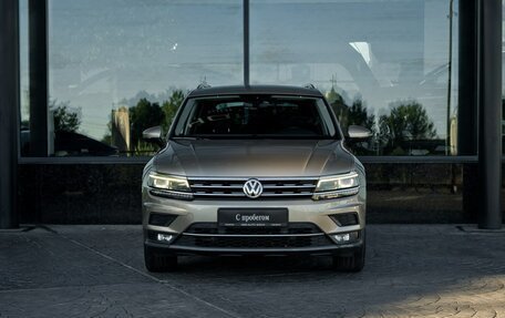 Volkswagen Tiguan II, 2017 год, 2 800 000 рублей, 2 фотография