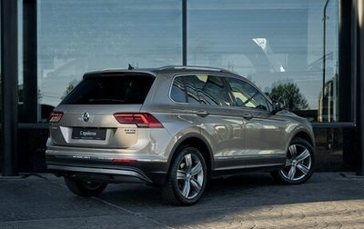 Volkswagen Tiguan II, 2017 год, 2 800 000 рублей, 1 фотография