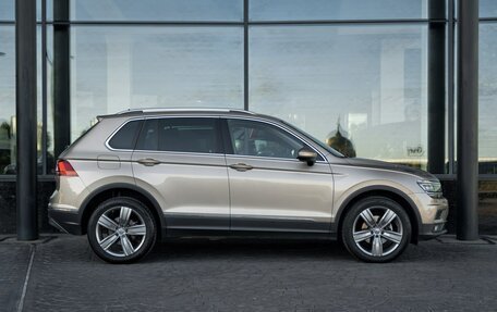 Volkswagen Tiguan II, 2017 год, 2 800 000 рублей, 4 фотография